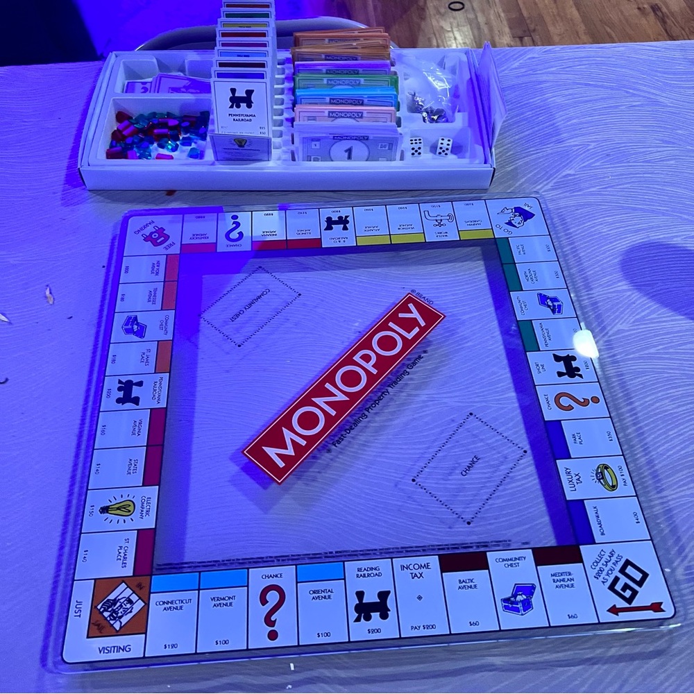 Monopoly Glass Edition